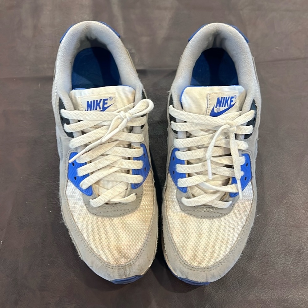 nike air max shoe boys size 7.5